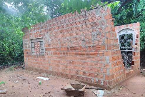 Homem &eacute; multado por derrubar mata ciliar para construir rancho em rio