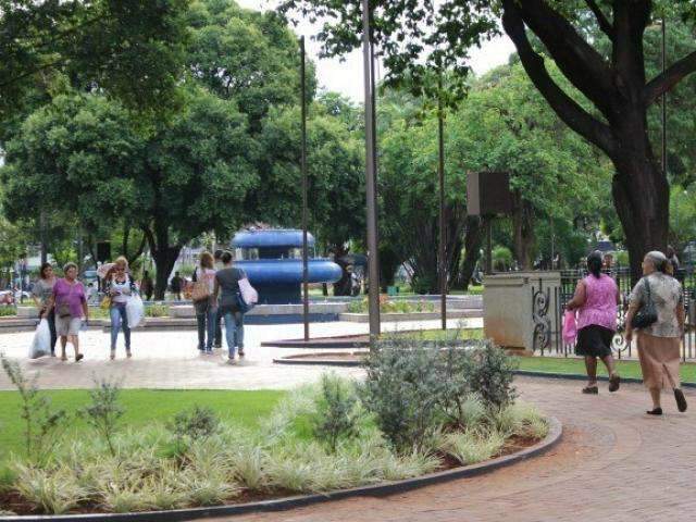 Praça Ary Coelho será fechada para limpeza na próxima segunda-feira