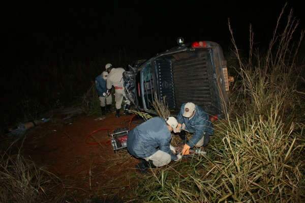  Acidente na BR-463 mata uma pessoa e deixa outra gravemente ferida 