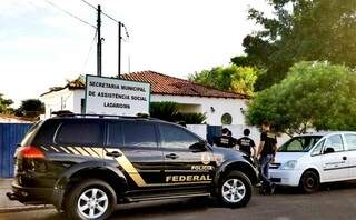 Policiais cumpriram mandados de busca e apreensão em Ladário, esta manhã (Foto/Divulgação)