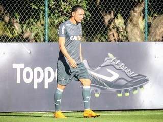 Atacante Ricardo Oliveira é a esperança de gols do Galo hoje em Salvador (Foto: Bruno Cantini/Atlético)