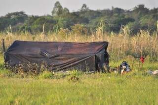 Acampamento de índios em sítios nos arredores de Dourados (Foto: Eliel Oliveira)