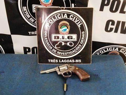 Jovem &eacute; preso duas semanas depois de matar homem a tiros em bar