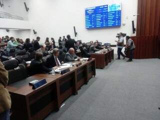 Apenas bancada petista, composta por dois deputados, votou contra PEC da reforma (Foto: Leonardo Rocha)
