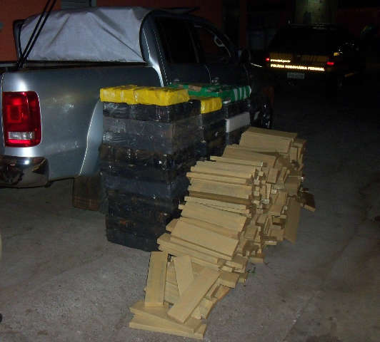  Mais de 1,6 tonelada de maconha &eacute; apreendida em carro na BR-262