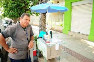O vendedor de água de coco Manoel Nonota viu as vendas dobrarem na 