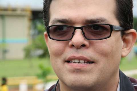 “Quem ama Campo Grande vai me apoiar”, diz Olarte sobre o PMDB