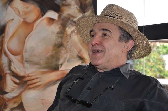 Paulinho Sim&otilde;es diz que &quot;abra&ccedil;o&quot; ao Moren&atilde;o ser&aacute; um grito de liberdade
