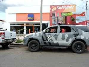 Fingindo sequestro, bandido pede R$ 20 mil para liberar assessora