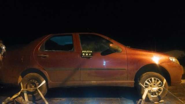 Carro furtado em Curitiba &eacute; encontrado abandonado em rodovia de Amambai