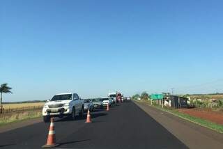 Obras de recapeamento deixam tráfego lento na BR-060 Obras de recapeamento deixam tráfego lento na BR-060