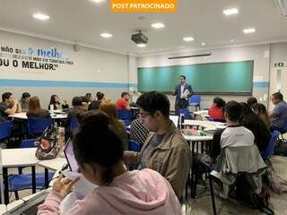  Metodologia ativa aplicada durante aula do Professor Flávio Cabral. (Foto: Divulgação)