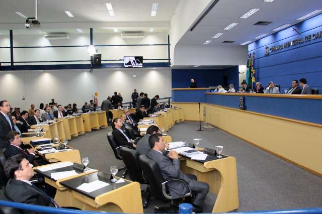 Juiz suspende verba indenizat&oacute;ria que chegou a R$ 1 milh&atilde;o em 4 meses