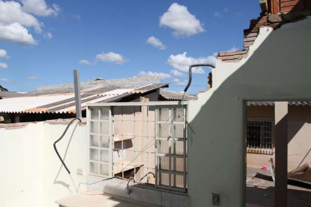 V&iacute;timas de queda de piscina, moradores ainda amargam preju&iacute;zos