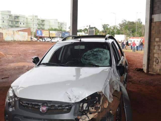Pol&iacute;cia aguarda depoimento de testemunhas para entender acidente com morte