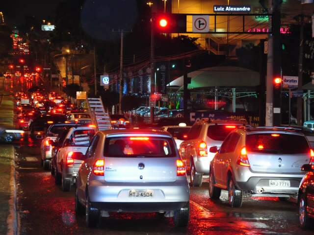  Depois de cabo rompido, Tiradentes e regi&atilde;o j&aacute; tem energia normalizada