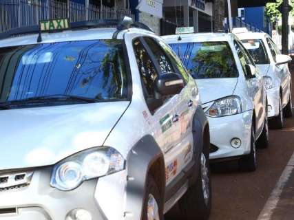 Novos alvarás serão concedidos para taxistas, decide comissão especial