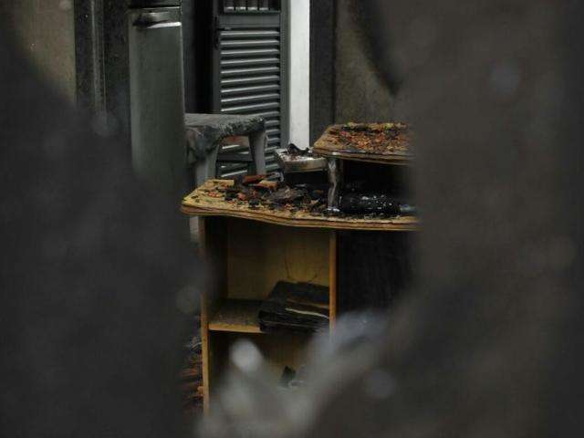 Pol&iacute;cia ainda n&atilde;o sabe causa de inc&ecirc;ndio que matou m&atilde;e e filha no Centro 