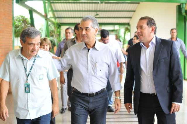 Reinaldo diz que vai ampliar hor&aacute;rio de funcionamento no Detran