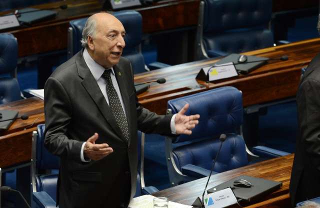 Senador lamenta rejei&ccedil;&atilde;o de taxa&ccedil;&atilde;o menor sobre combust&iacute;vel para avi&otilde;es