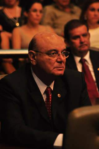  Ex-prefeitos chegam &agrave; Assembleia e pregam a&ccedil;&otilde;es para o interior