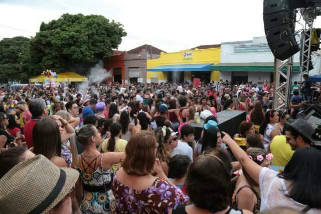 Carnaval deve movimentar R$ 48 milh&otilde;es no com&eacute;rcio de Campo Grande