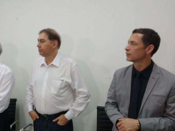 Munic&iacute;pio espera ser intimado para se manifestar sobre extin&ccedil;&atilde;o de contratos