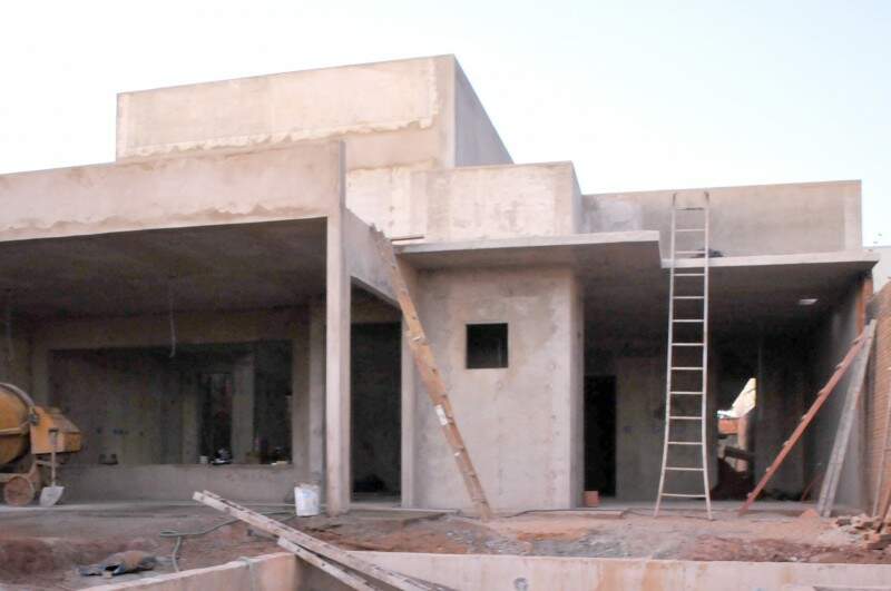 Em 28 dias e pela metade do preço, formas de concreto erguem casa de 284m²  - Arquitetura - Campo Grande News