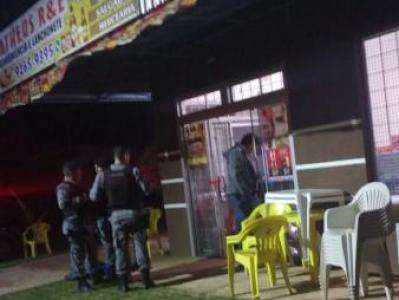 Tiroteio ap&oacute;s tentativa de assalto no Pioneiros termina com um morto