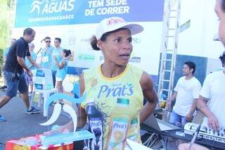 Rosinha Conceição, veterana das corridas, ganhou o percurso de 10 quilômetros. (Foto: Alan Nantes)