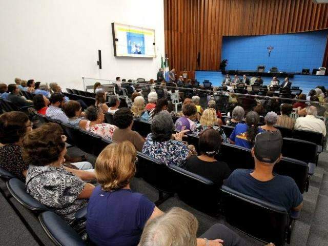 Frente parlamentar vai avaliar novos projetos em defesa dos idosos