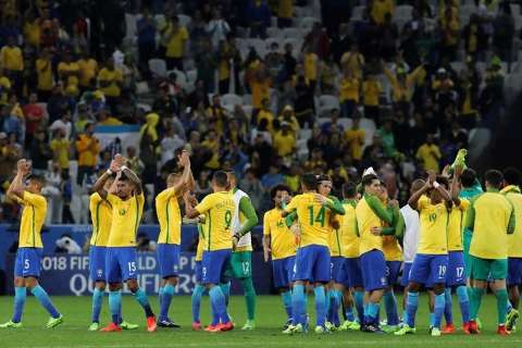 Sem jogar desde junho, Brasil destrona a Alemanha e lidera ranking da Fifa