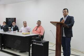 Audiência em Anaurilândia debate questão dos assentados (Foto:Divulgação