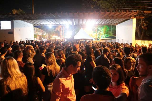 Depois da pol&ecirc;mica na Expogrande MPE debate direito a meia entrada