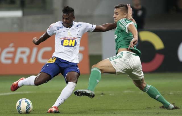 Com empate, Palmeiras e Cruzeiro est&atilde;o praticamente fora do G-4