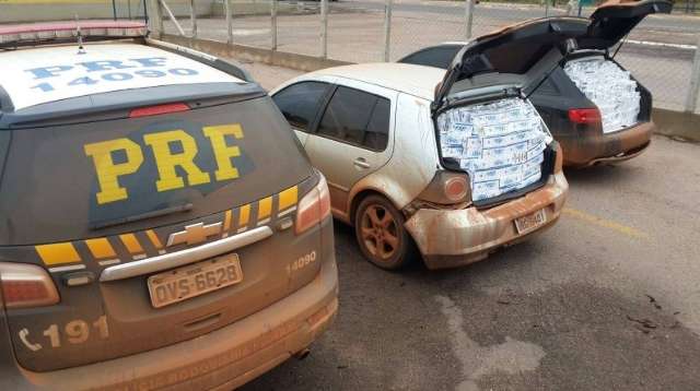 Ve&iacute;culos de luxo s&atilde;o abandonados com cigarros contrabandeados