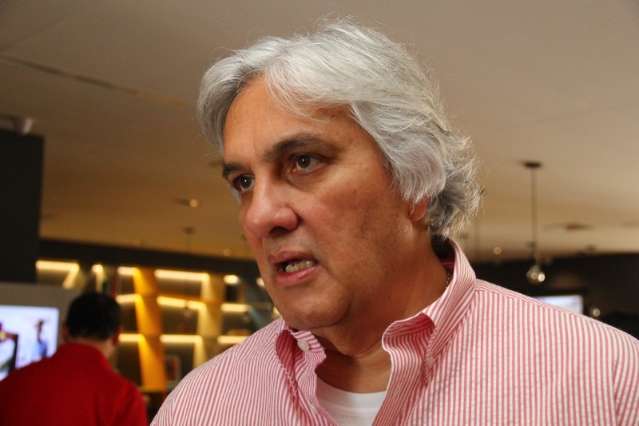Com aus&ecirc;ncia de deputados e presidente, PT discute plano para 2016