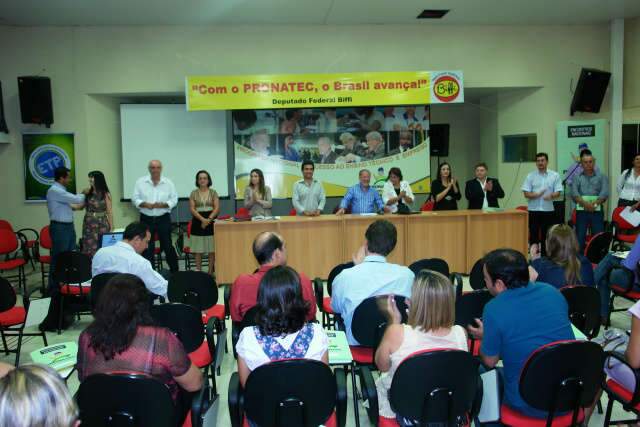  Paranaiba, Amambai e S&atilde;o Gabriel tamb&eacute;m dever&atilde;o ter escolas t&eacute;cnicas