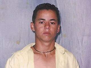 Cristiano do Carmo da Silva, de 23 anos, estava foragido desde novembro do ano passado (foto: Caarapó News)