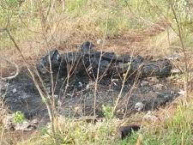 Corpo de homem &eacute; encontrado carbonizado em estrada na fronteira