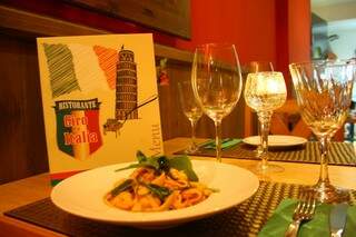 Restaurante oferece pratos da cozinha italiana com toque da culinária pantaneira. (Foto: Marcos Ermínio)