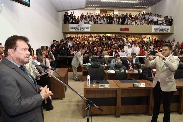 Projeto obriga hospitais a comunicar sobre agress&otilde;es a idosos e mulheres