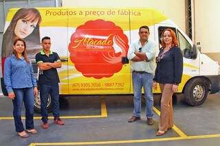 Representantes do comercial da Maná Terceirizações, junto da diretora comercial da Ecoplus. (Foto: Marcos Ermínio)