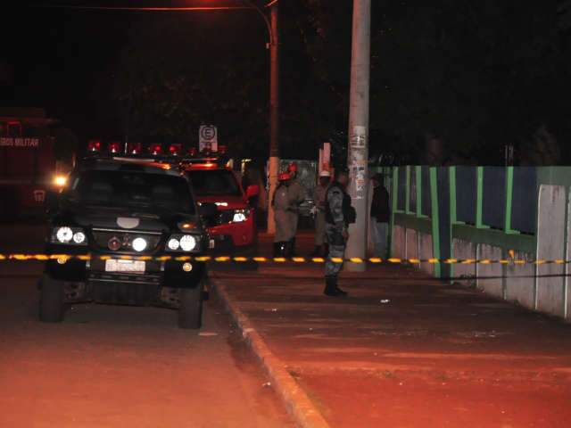  Escola estadual &eacute; isolada ap&oacute;s suspeita de bomba no Coophavilla II
