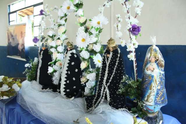 No Parati, h&aacute; 11 anos fam&iacute;lia paraguaia faz festa para Virgem de Caacup&ecirc;