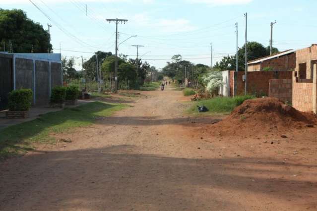Ap&oacute;s furto em casa, Pol&iacute;cia prende cinco e fecha boca de fumo