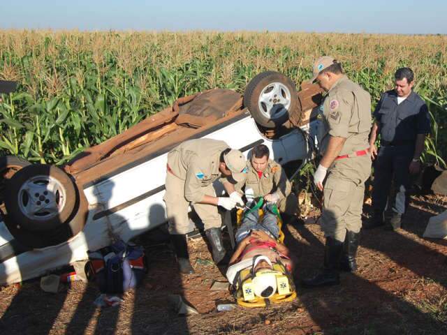  Colis&atilde;o entre Tempra e Montana na BR-163 deixa tr&ecirc;s feridos