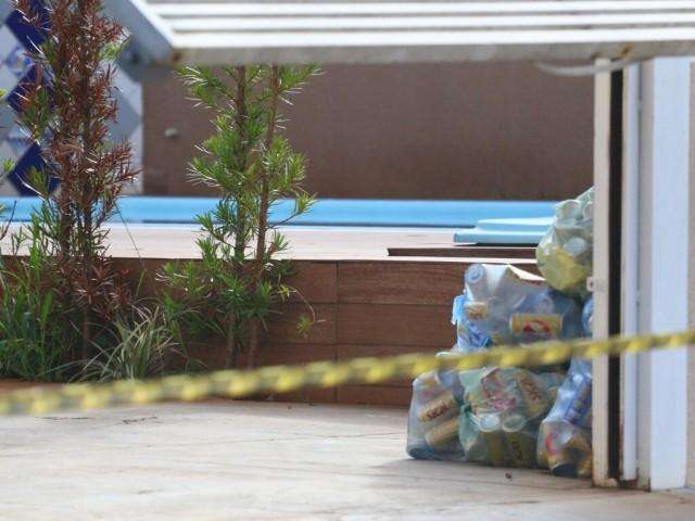 Pol&iacute;cia investiga se encontro com ex est&aacute; ligado a morte em piscina 