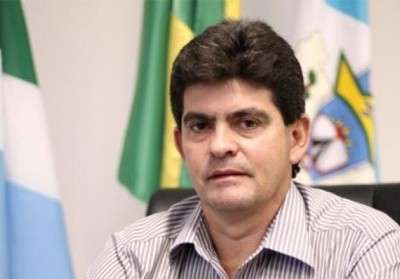 Justi&ccedil;a suspende sess&atilde;o que poderia afastar prefeito de Camapu&atilde;