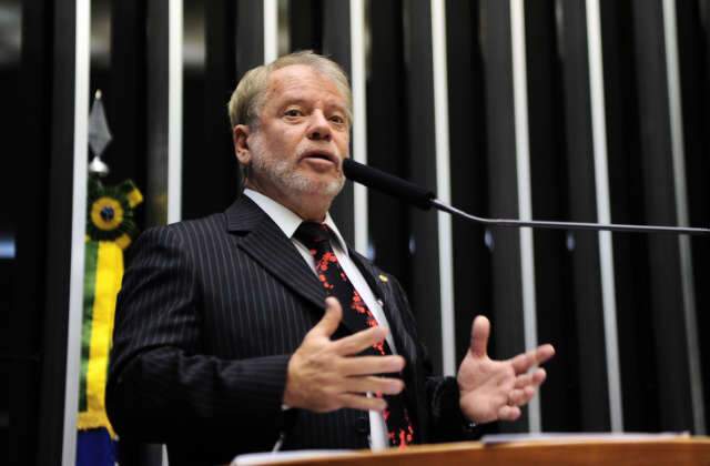  C&acirc;mara aprova programa de acesso ao ensino t&eacute;cnico e emprego